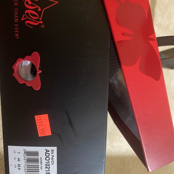 Adore Black Ankle Boots with Glossy Finish - Picture 7 of 8